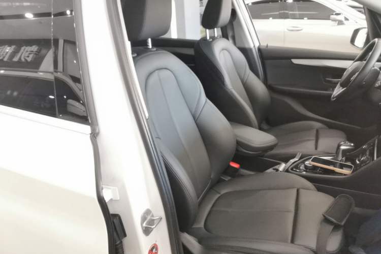 Used BMW 2 Series Active Tourer 2016 220i Luxury Edition Right Front Seat