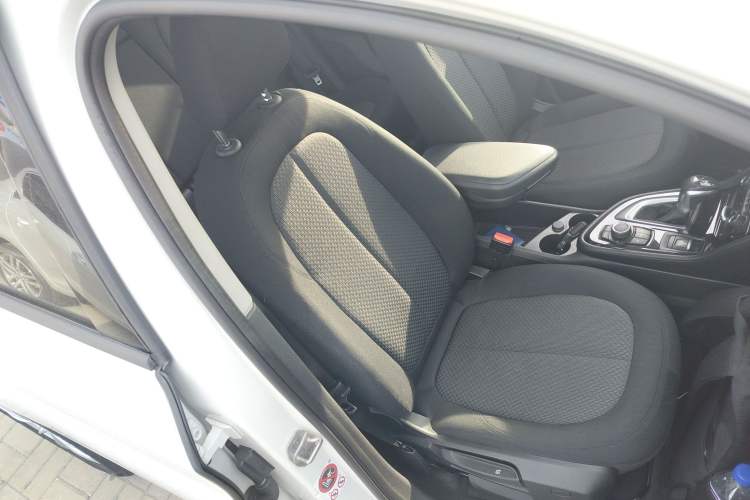 Used BMW 2 Series Active Tourer 2016 218i Fashion Model Right Front Seat