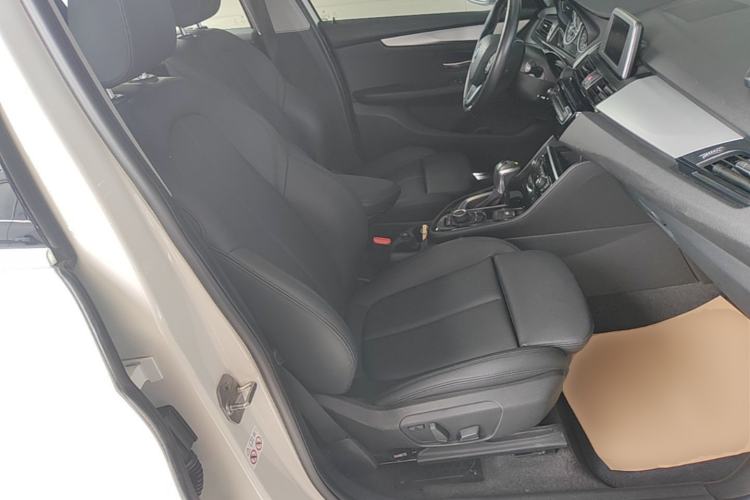 Used BMW 2 Series Active Tourer 2016 220i Luxury Edition Right Front Seat