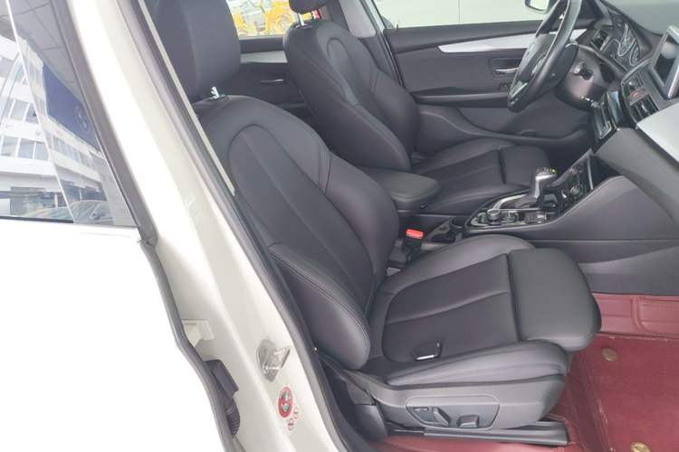 Used BMW 2 Series Active Tourer 2016 220i Luxury Edition Right Front Seat