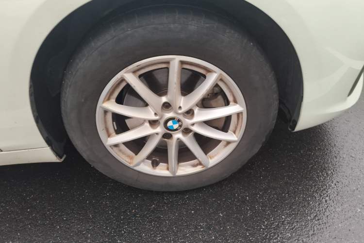 Used BMW 2 Series Active Tourer 2016 218i Fashion Model Right Front Wheel Hub