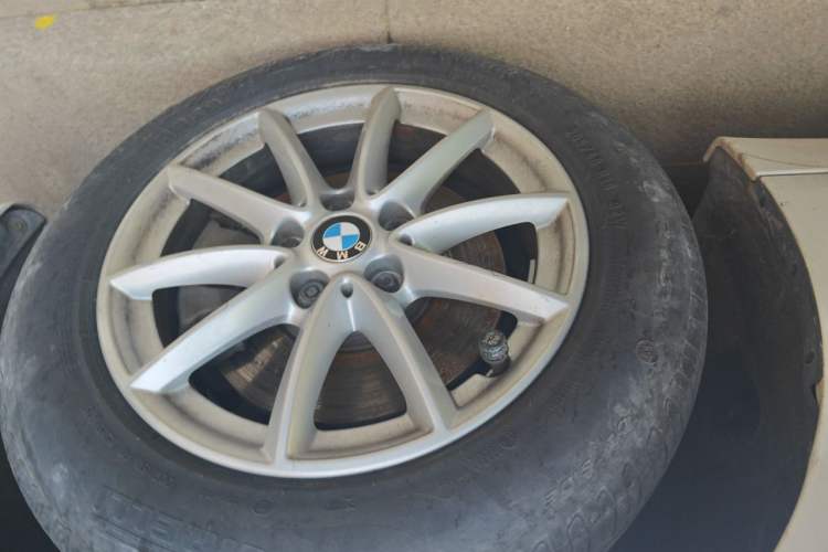 Used BMW 2 Series Active Tourer 2016 218i Fashion Model Right Front Wheel Hub