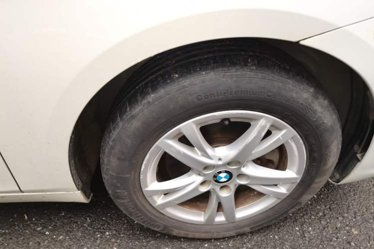 Used BMW 2 Series Active Tourer 2016 218i Leading Model Right Front Wheel Hub
