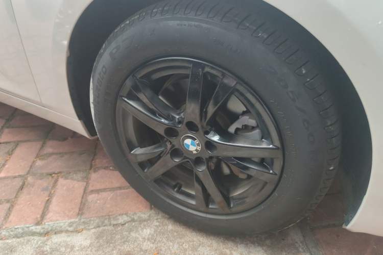 Used BMW 2 Series Active Tourer 2016 218i Leading Model Right Front Wheel Hub
