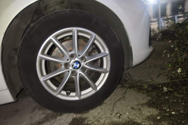 Used BMW 2 Series Active Tourer 2016 218i Fashion Model Right Front Wheel Hub