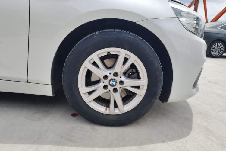 Used BMW 2 Series Active Tourer 2016 218i Leading Model Right Front Wheel Hub