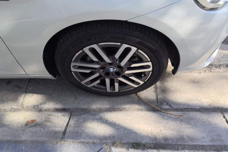 Used BMW 2 Series Active Tourer 2016 220i Luxury Edition Right Front Wheel Hub