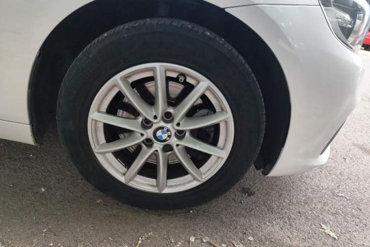 Used BMW 2 Series Active Tourer 2016 218i Fashion Model Right Front Wheel Hub