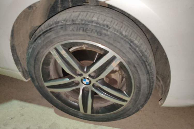 Used BMW 2 Series Active Tourer 2016 218i Sports Design Package Right Front Wheel Hub