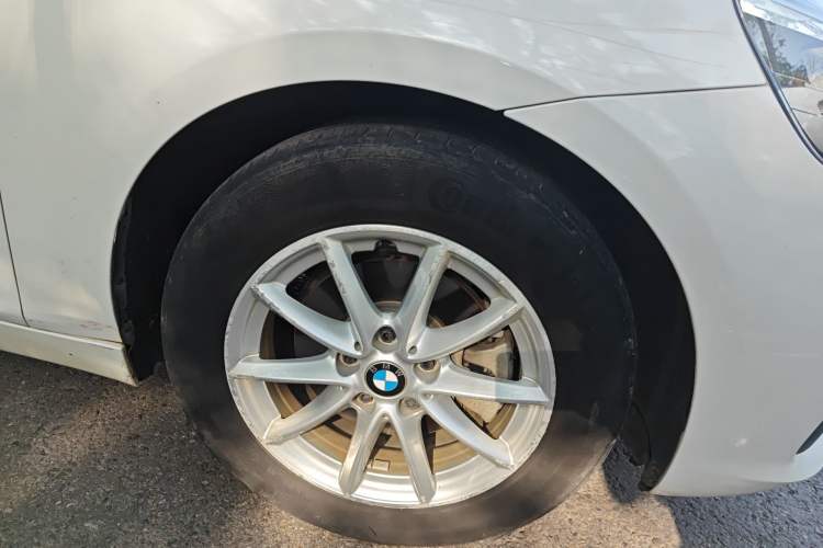 Used BMW 2 Series Active Tourer 2016 218i Fashion Model Right Front Wheel Hub