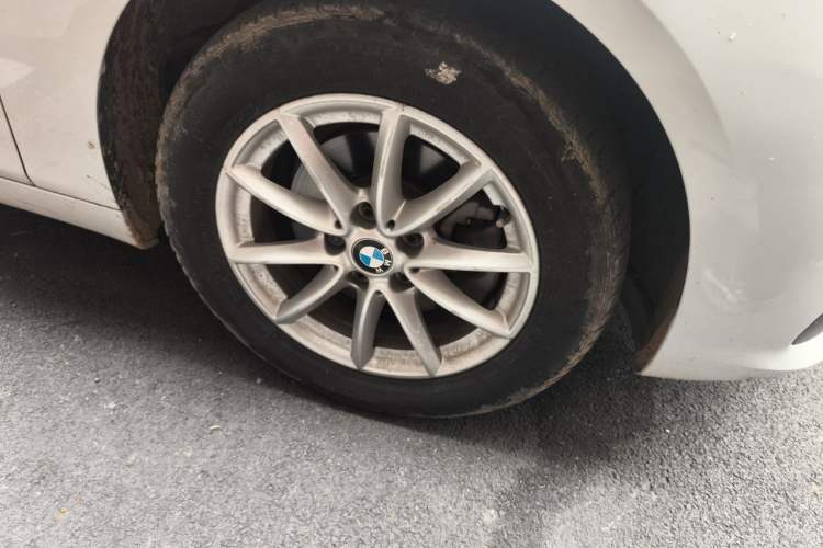 Used BMW 2 Series Active Tourer 2016 218i Fashion Model Right Front Wheel Hub