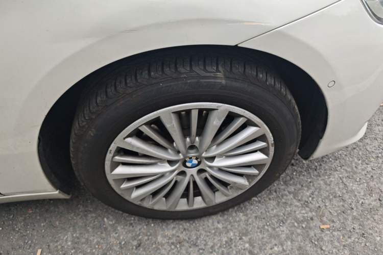Used BMW 2 Series Active Tourer 2016 220i Luxury Design Package Right Front Wheel Hub