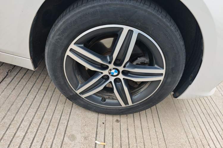 Used BMW 2 Series Active Tourer 2016 218i Sports Design Package Right Front Wheel Hub