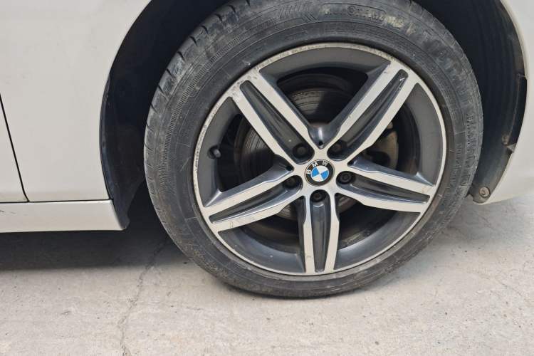 Used BMW 2 Series Active Tourer 2016 218i Sports Design Package Right Front Wheel Hub