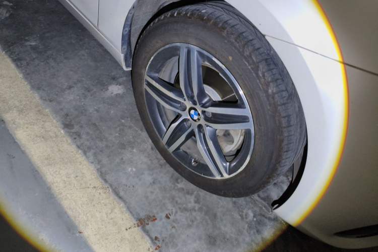 Used BMW 2 Series Active Tourer 2016 218i Sports Design Package Right Front Wheel Hub