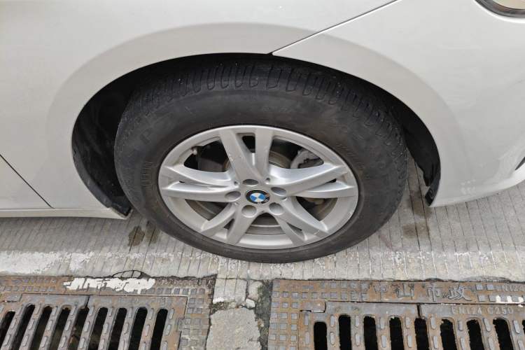 Used BMW 2 Series Active Tourer 2016 218i Leading Model Right Front Wheel Hub