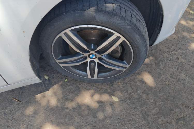 Used BMW 2 Series Active Tourer 2016 218i Sports Design Package Right Front Wheel Hub