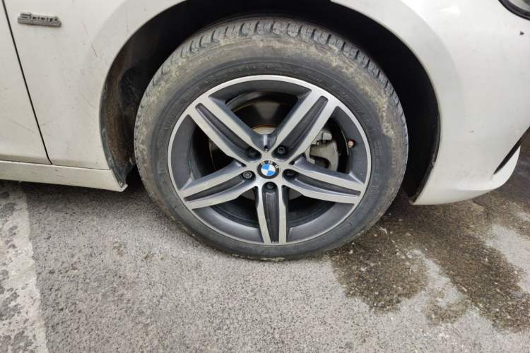 Used BMW 2 Series Active Tourer 2016 218i Sports Design Package Right Front Wheel Hub