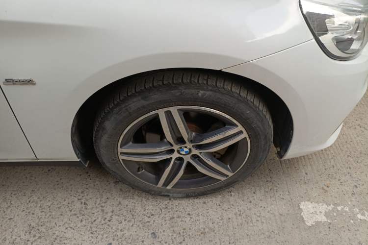 Used BMW 2 Series Active Tourer 2016 218i Sports Design Package Right Front Wheel Hub