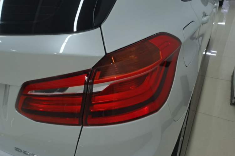 Used BMW 2 Series Active Tourer 2016 220i Luxury Edition Right Rear Taillight
