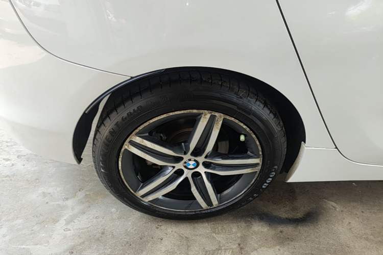 Used BMW 2 Series Active Tourer 2016 218i Sports Design Package Right Rear Wheel Hub