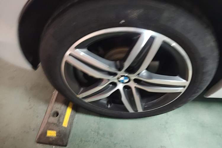 Used BMW 2 Series Active Tourer 2016 218i Sports Design Package Right Rear Wheel Hub