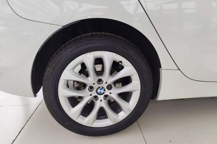 Used BMW 2 Series Active Tourer 2016 220i Luxury Edition Right Rear Wheel Hub