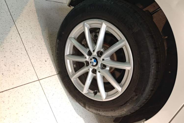 Used BMW 2 Series Active Tourer 2016 218i Fashion Model Right Rear Wheel Hub