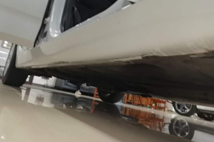 Used BMW 2 Series Active Tourer 2016 220i Luxury Edition Right Side Sill