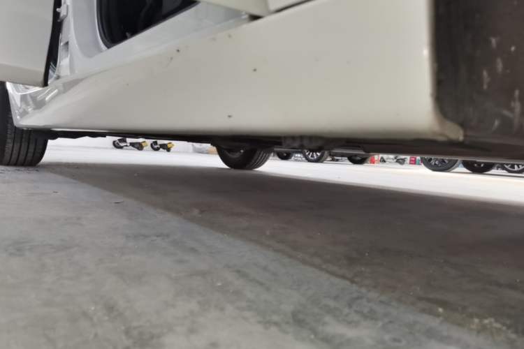 Used BMW 2 Series Active Tourer 2016 218i Fashion Model Right Side Sill