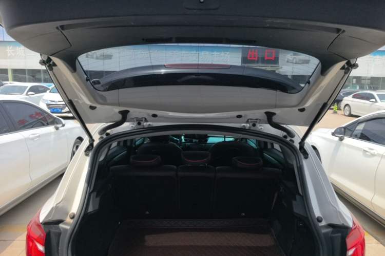 Used BMW 2 Series Active Tourer 2016 218i Fashion Model Trunk