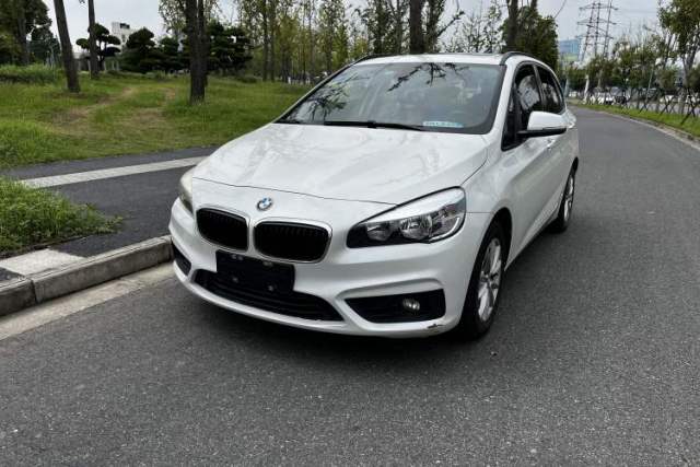 Ojetý BMW 2 Series Active Tourer 2016 218i Fashion Model