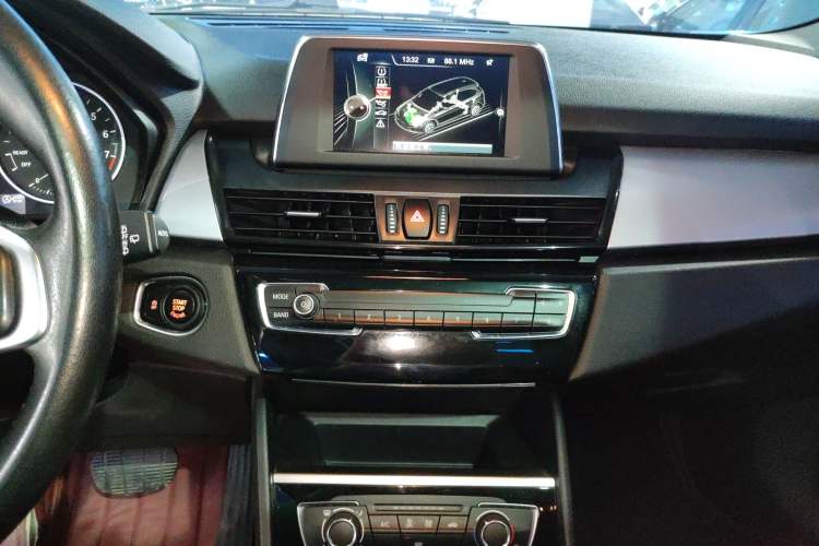 Used BMW 2 Series Active Tourer 2016 218i Fashion Model Audio And AC Panel