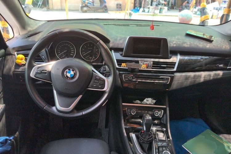 Used BMW 2 Series Active Tourer 2016 218i Sports Design Package Center Console
