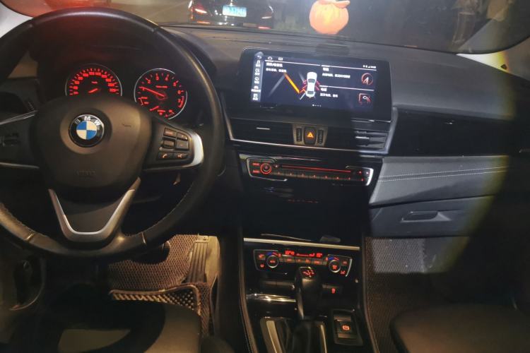 Used BMW 2 Series Active Tourer 2016 218i Sports Design Package Center Console