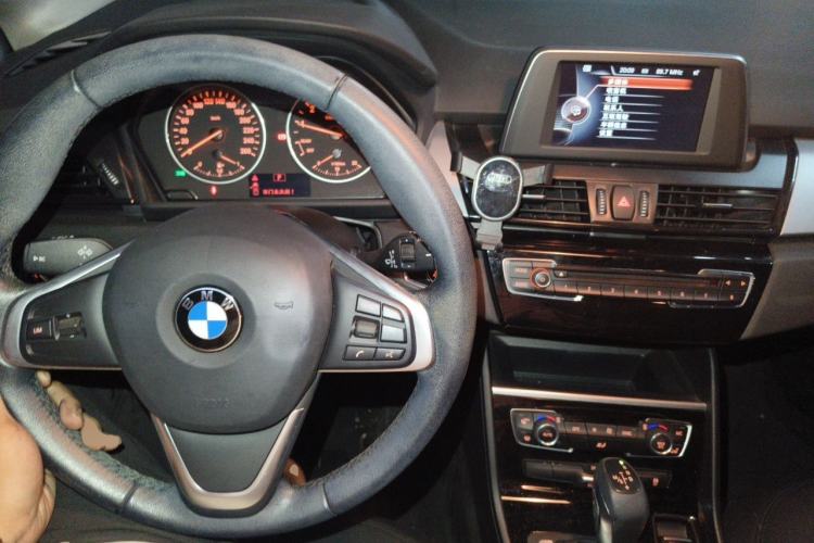 Used BMW 2 Series Active Tourer 2016 218i Leading Model Center Console