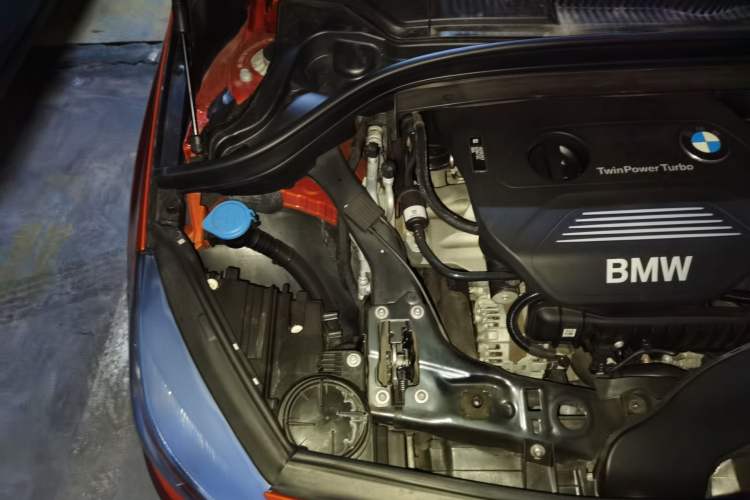 Used BMW 2 Series Active Tourer 2016 218i Fashion Model Engine Bay Right