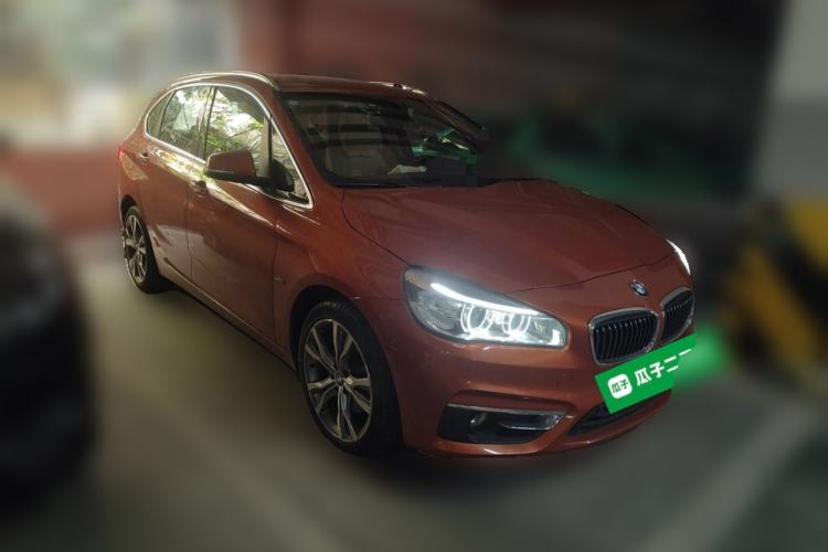 Used BMW 2 Series Active Tourer 2016 220i Luxury Design Package Front Right 45 Deg