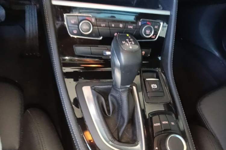 Used BMW 2 Series Active Tourer 2016 218i Sports Design Package Gear Lever