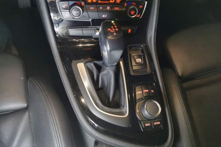 Used BMW 2 Series Active Tourer 2016 218i Sports Design Package Gear Lever