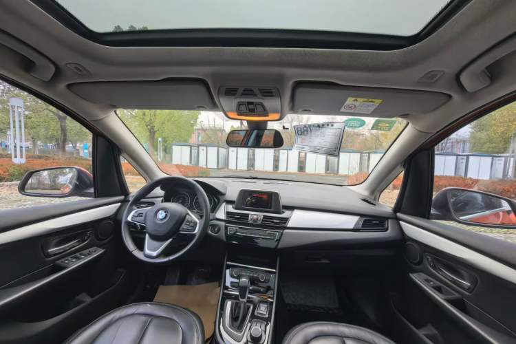 Used BMW 2 Series Active Tourer 2016 218i Fashion Model Interior 4