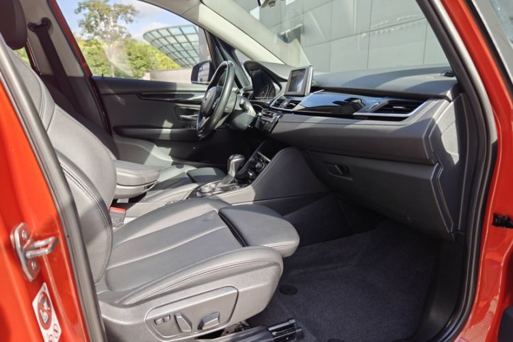 Used BMW 2 Series Active Tourer 2016 218i Sports Design Package Interior 8