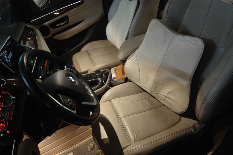Used BMW 2 Series Active Tourer 2016 220i Luxury Design Package Left Front Seat