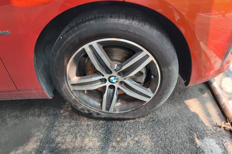 Used BMW 2 Series Active Tourer 2016 218i Sports Design Package Right Front Wheel Hub