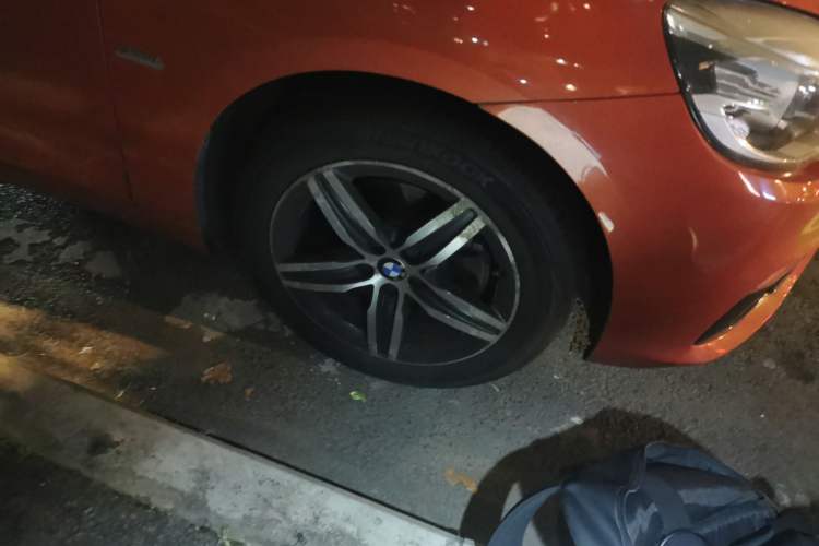Used BMW 2 Series Active Tourer 2016 218i Sports Design Package Right Front Wheel Hub