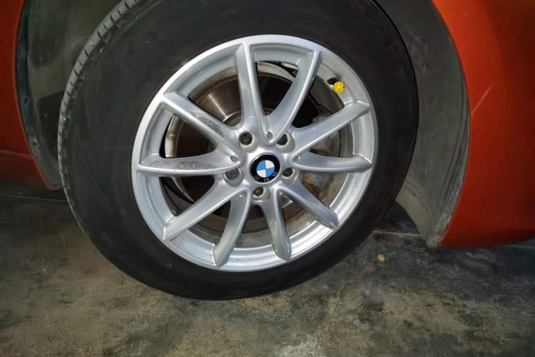 Used BMW 2 Series Active Tourer 2016 218i Fashion Model Right Front Wheel Hub