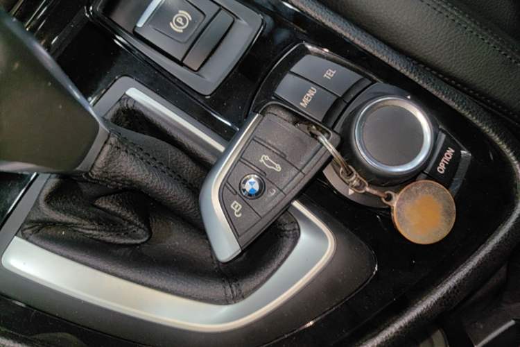 Used BMW 2 Series Active Tourer 2016 220i Luxury Edition Vehicle Key