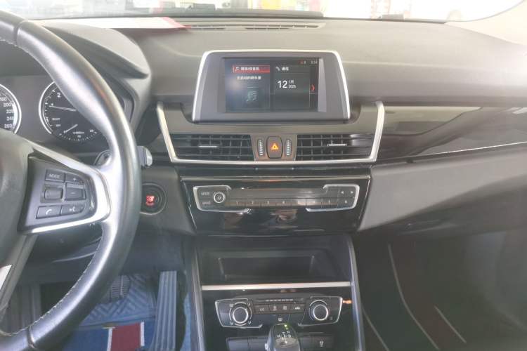 Used BMW 2 Series Active Tourer 2018 218i Fashion Model Audio And AC Panel