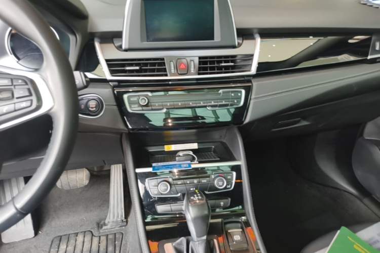 Used BMW 2 Series Active Tourer 2018 218i Premium Sports Package Audio And AC Panel