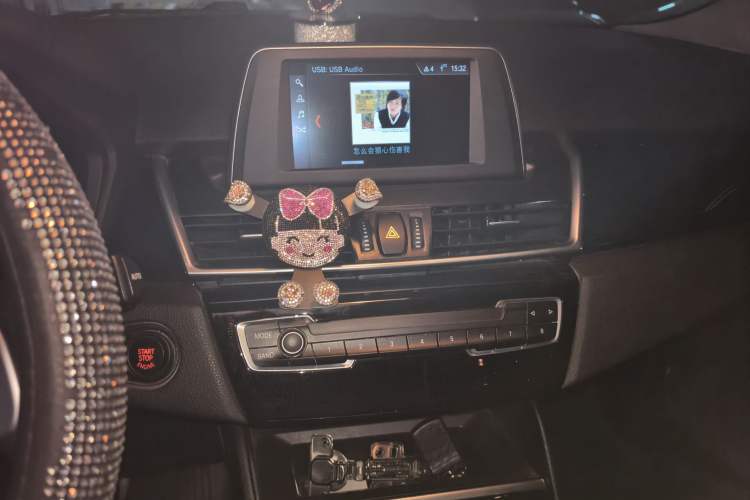 Used BMW 2 Series Active Tourer 2018 218i Fashion Model Audio And AC Panel